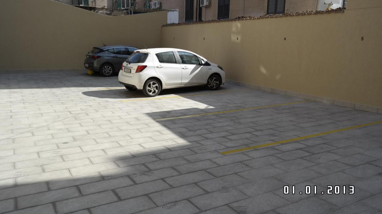 Balsamotto - Appartamento E Parcheggio باليرمو المظهر الخارجي الصورة